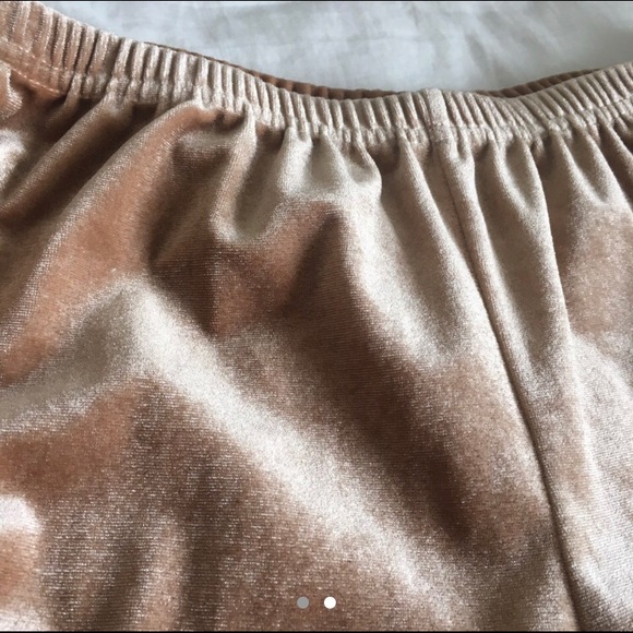 🌹HOST PICK✨Brandy Melville RoseGold Velvet Shorts - Picture 2 of 2